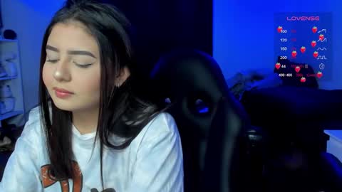 Snapshot of agatha_riccie chatting on 17, 10, 2025 Cat online show from 17, 10, 2025