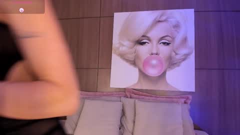    online show from 8, 11, 2025