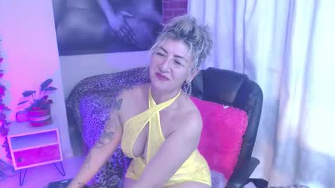Lily online show from 12, 9, 2025