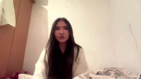 Snapshot of aguedahammargren chatting on 3, 11, 2025 Ai online show from 3, 11, 2025