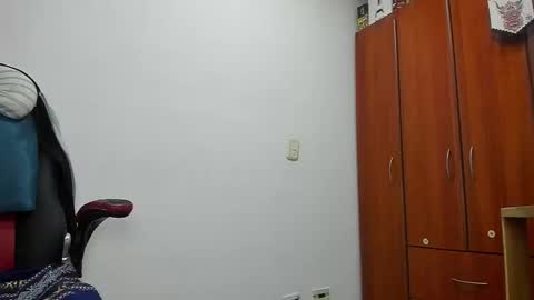 Agustin online show from 26, 11, 2025