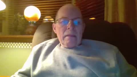 aguynrkfrd online show from 19, 1, 2025