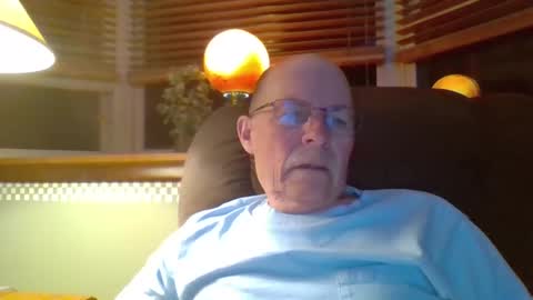 aguynrkfrd online show from 2, 10, 2025