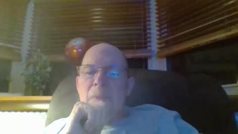 aguynrkfrd online show from 22, 3, 2026