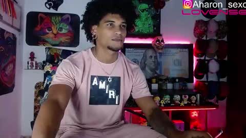 Snapshot of aharon_sexo1 chatting on 27, 10, 2025 Aharon  Zamora online show from 27, 10, 2025