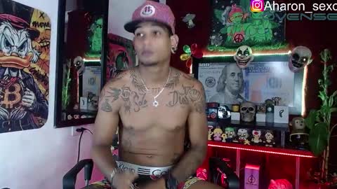 Aharon  Zamora online show from 10, 11, 2025