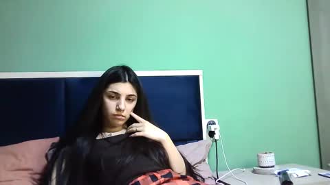 Snapshot of ahotkitty18 chatting on 4, 1, 2025 Selena online show from 4, 1, 2025