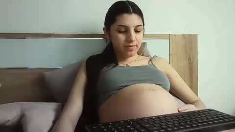 Selena online show from 27, 11, 2025