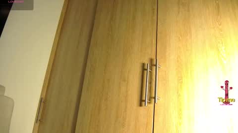 Snapshot of aidaadams chatting on 8, 10, 2025 Aida online show from 8, 10, 2025