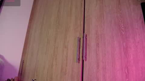 Snapshot of aidaadams chatting on 4, 11, 2025 Aida online show from 4, 11, 2025