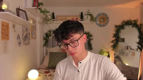 A H  online show from 21, 11, 2025