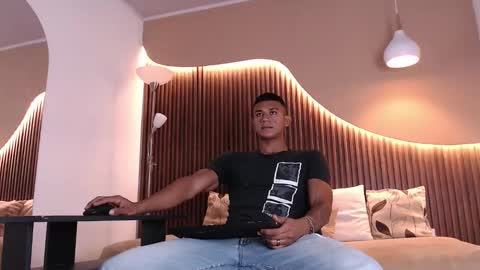 Aiden online show from 12, 11, 2025