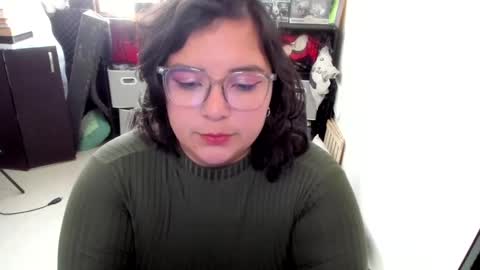 Snapshot of aikadreams chatting on 9, 10, 2025 Catalina online show from 9, 10, 2025