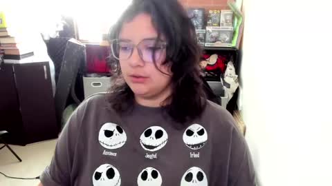 Snapshot of aikadreams chatting on 12, 10, 2025 Catalina online show from 12, 10, 2025