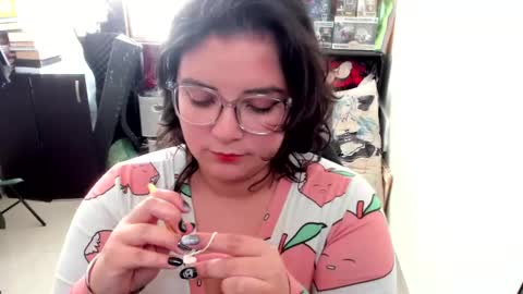 Snapshot of aikadreams chatting on 14, 10, 2025 Catalina online show from 14, 10, 2025