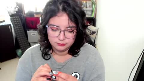 Snapshot of aikadreams chatting on 16, 10, 2025 Catalina online show from 16, 10, 2025