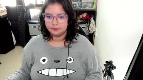 Snapshot of aikadreams chatting on 22, 10, 2025 Catalina online show from 22, 10, 2025