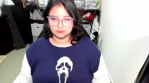 Snapshot of aikadreams chatting on 28, 10, 2025 Catalina online show from 28, 10, 2025