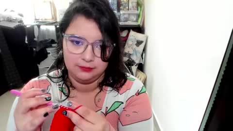 Snapshot of aikadreams chatting on 4, 11, 2025 Catalina online show from 4, 11, 2025