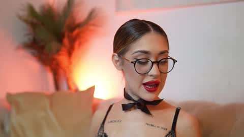  Aileen  online show from 24, 11, 2025