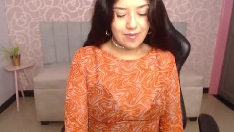 Snapshot of ailyn_ch1 chatting on 29, 10, 2025 ailyn_ch1 online show from 29, 10, 2025