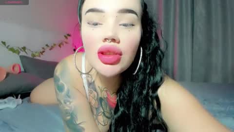 Aira online show from 9, 10, 2025
