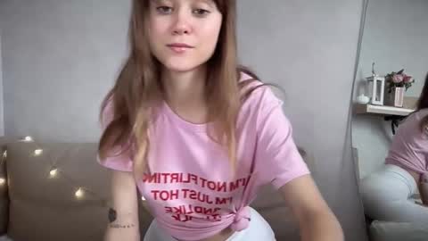 Snapshot of aisha__berry chatting on 9, 10, 2025 Aisha online show from 9, 10, 2025