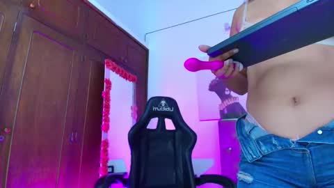 Aisha online show from 22, 11, 2025