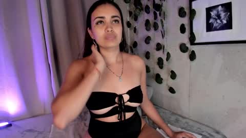 Aisha online show from 25, 2, 2025