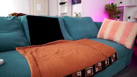 Snapshot of aishabee chatting on 12, 11, 2025 Aisha online show from 12, 11, 2025