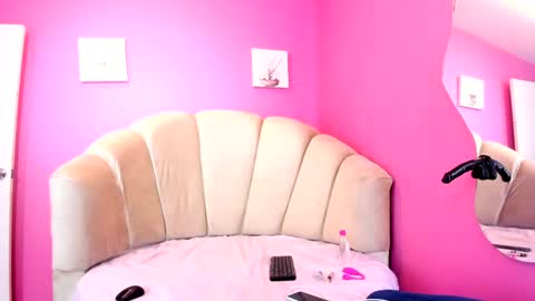 aishasounders online show from 12, 12, 2024