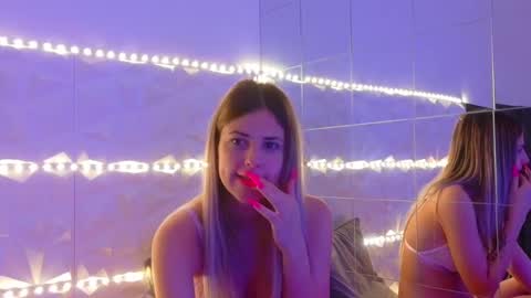 Aisha online show from 17, 10, 2025