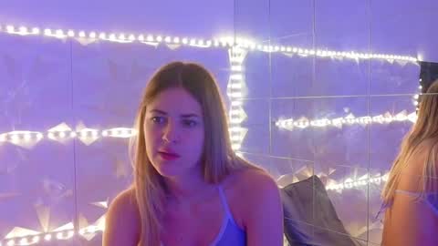 Aisha online show from 10, 11, 2025