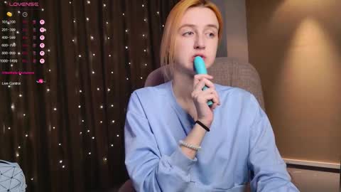 aishiro online show from 17, 12, 2025