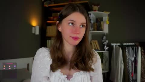 Snapshot of aislyfarran chatting on 24, 11, 2025 Aliza online show from 24, 11, 2025