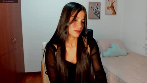 Snapshot of aitanaa1_ chatting on 4, 2, 2025 Aitana online show from 4, 2, 2025