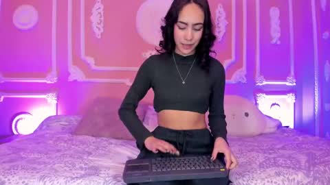 Snapshot of aitanajohns chatting on 20, 10, 2025 Aitana online show from 20, 10, 2025