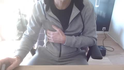 Snapshot of aixcited chatting on 21, 2, 2026 aixcited online show from 21, 2, 2026