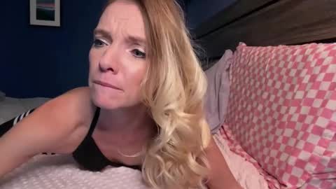 AJ online show from 20, 12, 2025