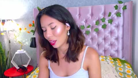 A K A N E  U W U online show from 20, 11, 2025