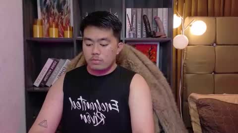 Snapshot of akihiro_morningstar chatting on 16, 12, 2025 Dave online show from 16, 12, 2025