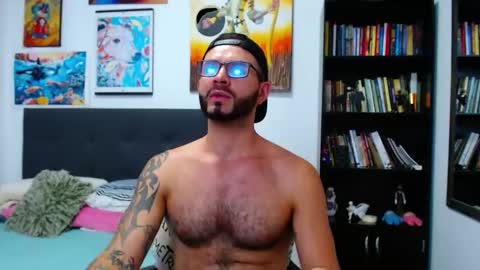 akiles online show from 8, 1, 2025