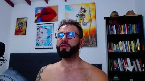 Snapshot of akiles_r chatting on 19, 11, 2025 akiles online show from 19, 11, 2025