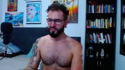 Snapshot of akiles_r chatting on 25, 11, 2025 akiles online show from 25, 11, 2025