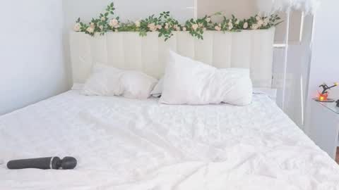 akina_star online show from 8, 11, 2025