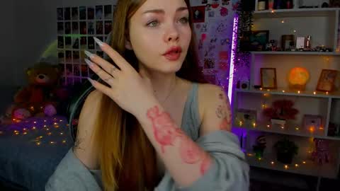 Snapshot of akirakatsu chatting on 18, 10, 2025 Akira online show from 18, 10, 2025