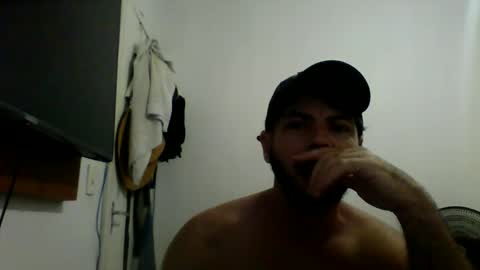 Snapshot of akisaski chatting on 9, 11, 2025 ASKI online show from 9, 11, 2025