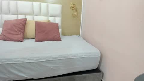 alahia_am online show from 13, 9, 2025