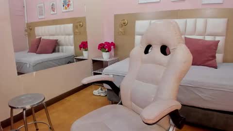alahia_am online show from 15, 9, 2025