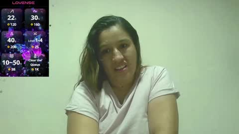 Snapshot of alahia_fox chatting on 12, 12, 2024 alahia online show from 12, 12, 2024
